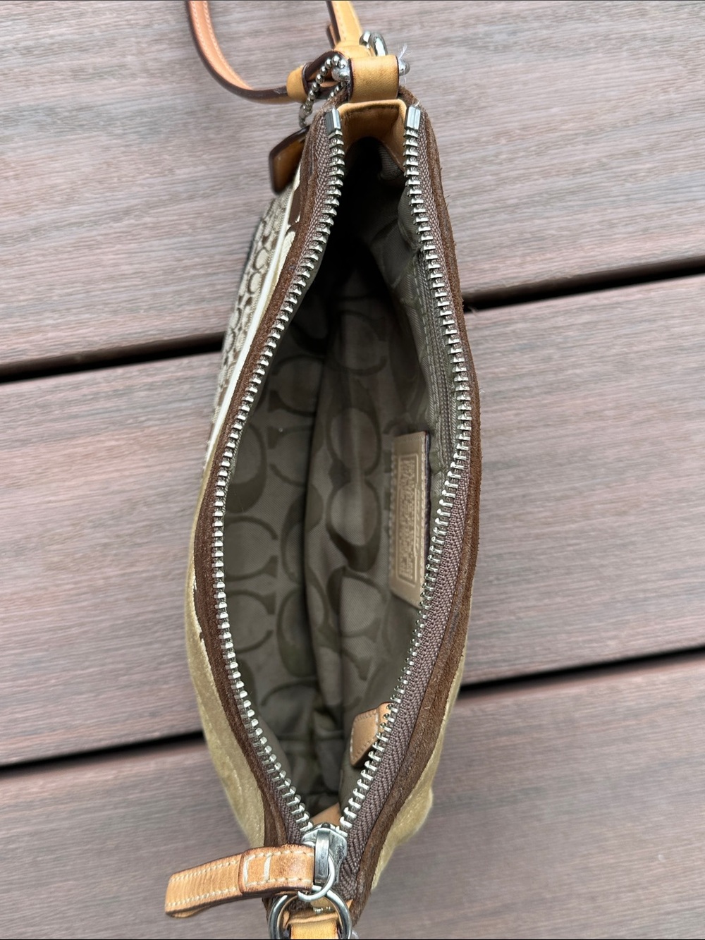 Vintage Coach Signature leather, suede and canvas clutch - Picture 5 of 9